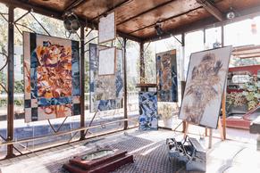 Foto des Kunstschiffes, Obderdeck mit Pergolaaufbau.